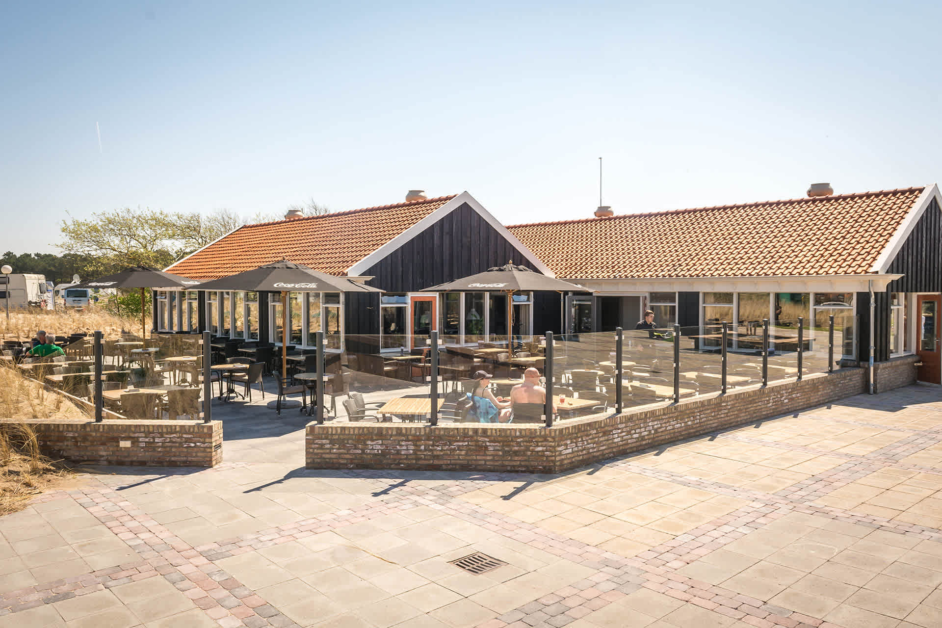 Brasserie Paal 2.3 Loodsmansduin met duinterras op camping Loodsmansduin, Den Hoorn Texel